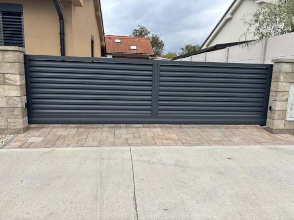 5595089658394385850881376180645800541561410n