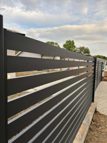 5651758108410037582649538577212145504138046n