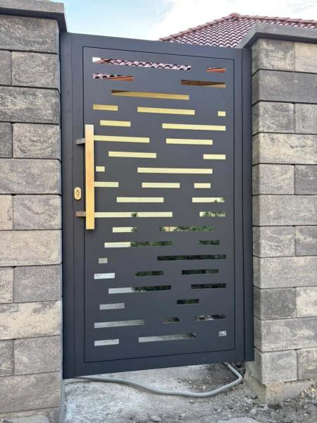 4955459447204042136582422142359109217655004n