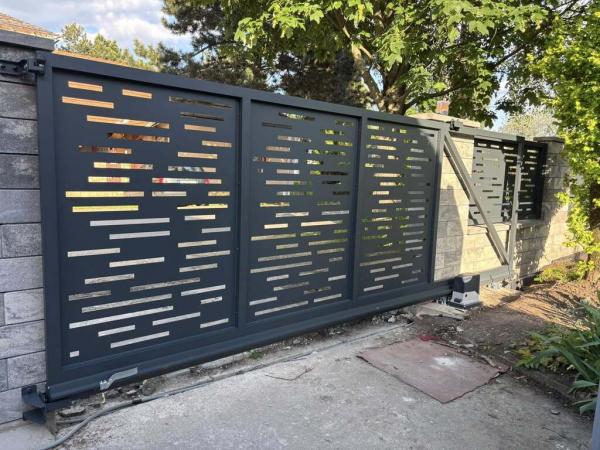 4968452967204043169915658952525949924954708n