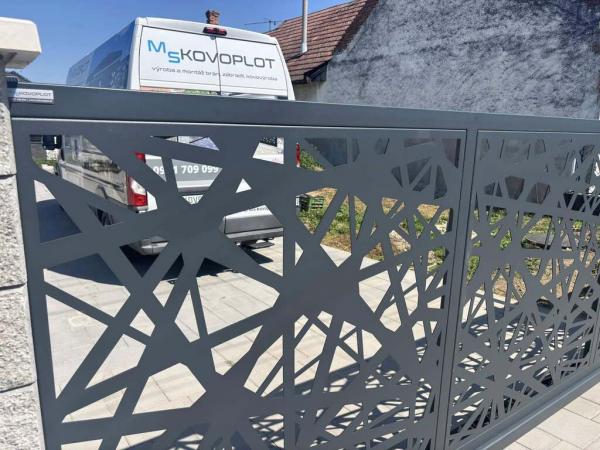 532005778791658853199444443446498736248828n